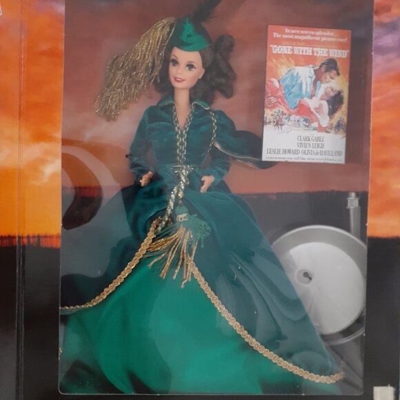 Vintage 1994 Barbie Scarlett O'Hara Doll NEVER REMOVED FROM BOX, GORGEOUS DOLL - Picture 5 of 16